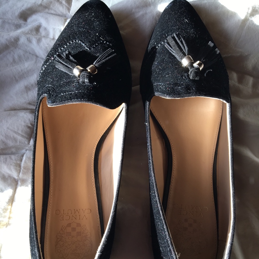 Vince Camuto tassel flats